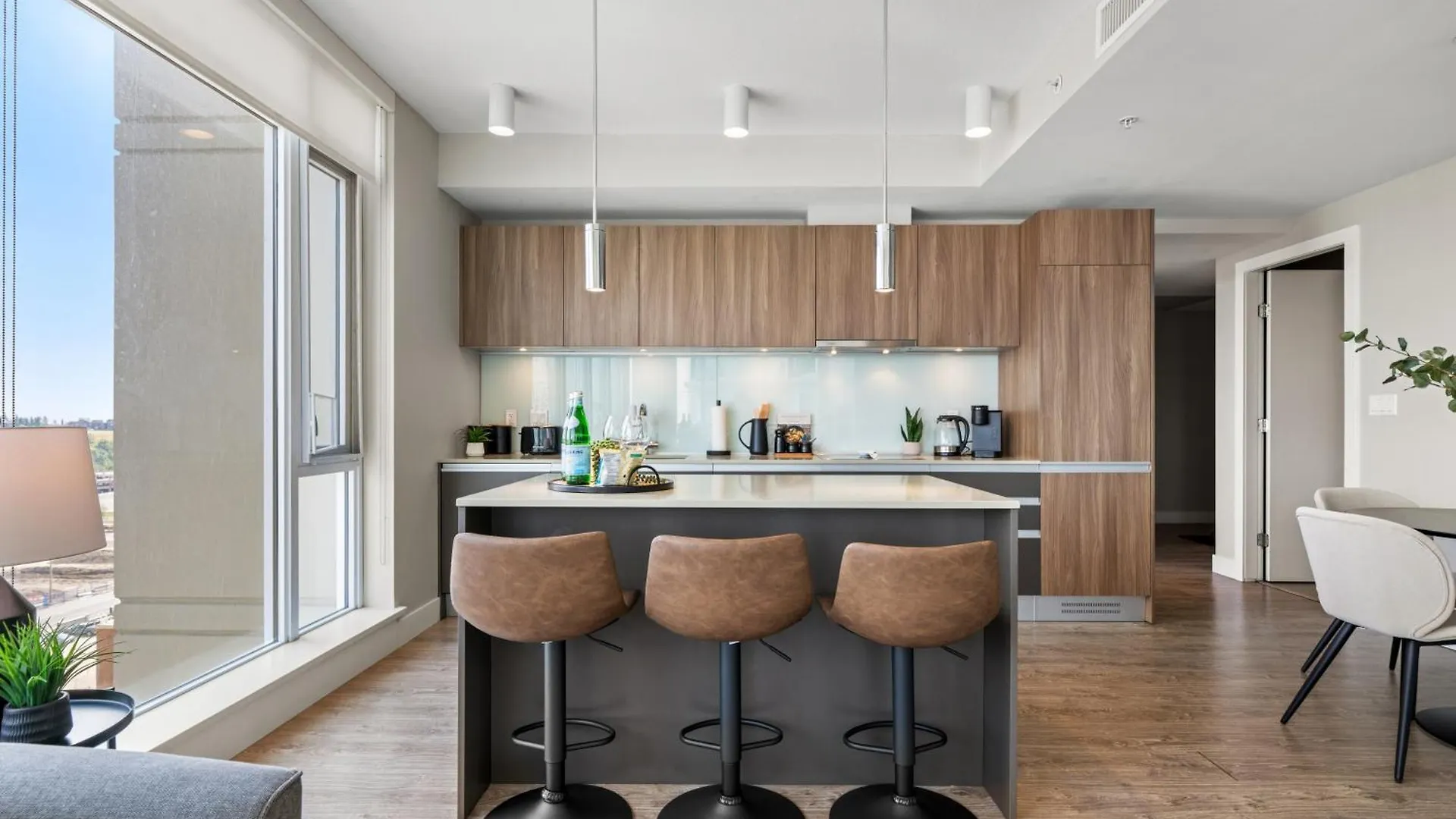 Modern Suite Calgary Downtown 5 Min Walk Stampede Lägenhet