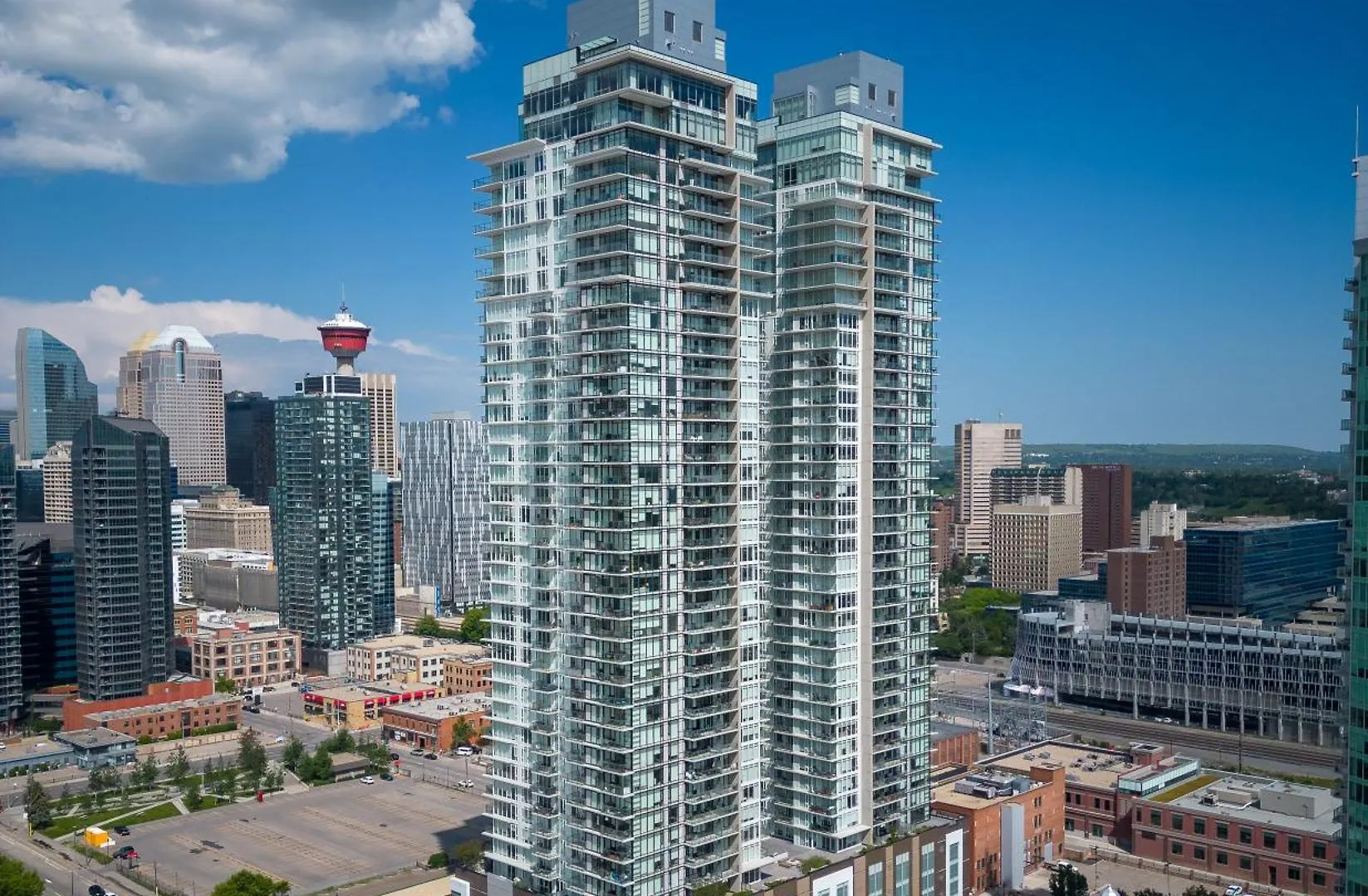 Modern Suite Calgary Downtown 5 Min Walk Stampede Canadá